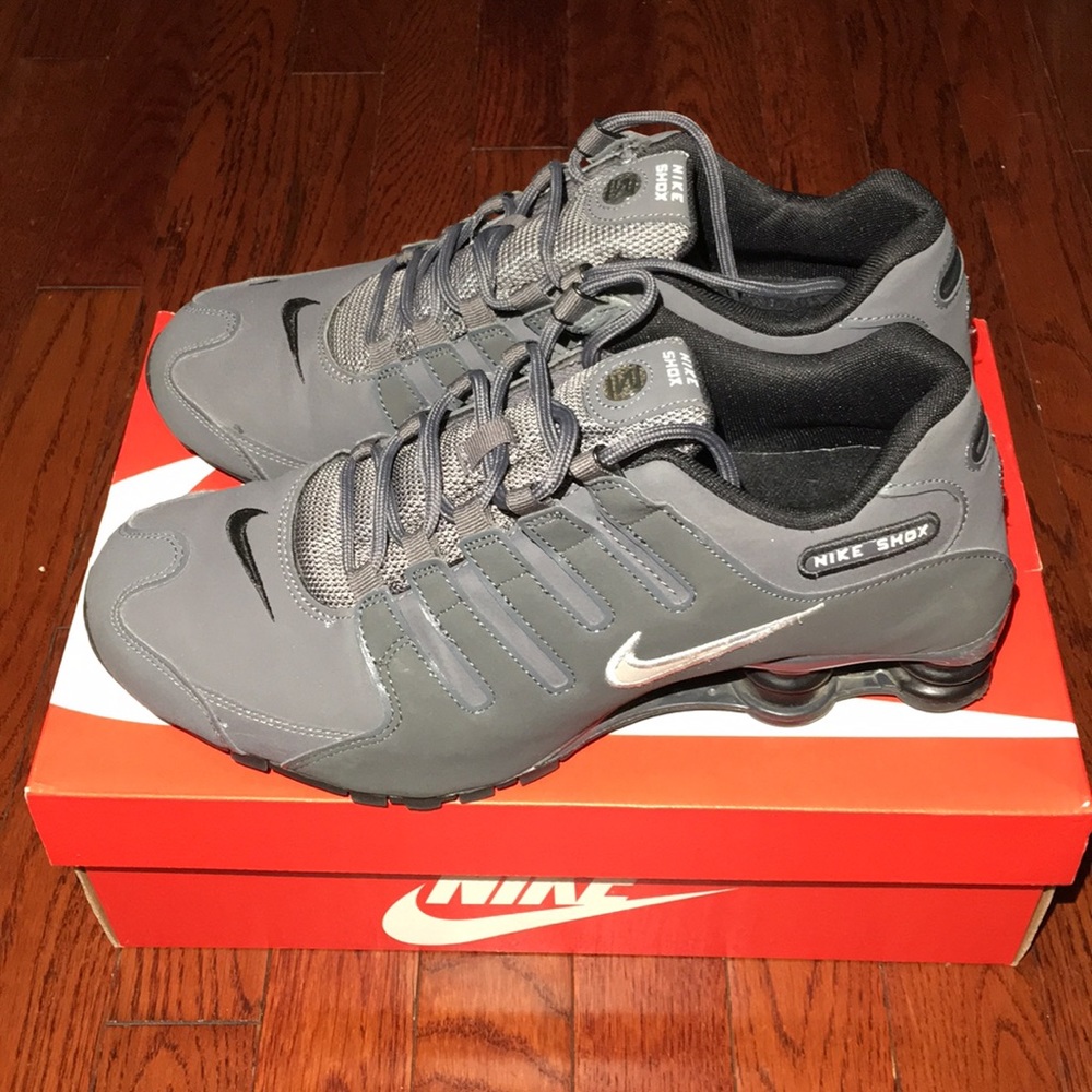 Men’s Nike Shox NZ size 10.5 Dark Grey